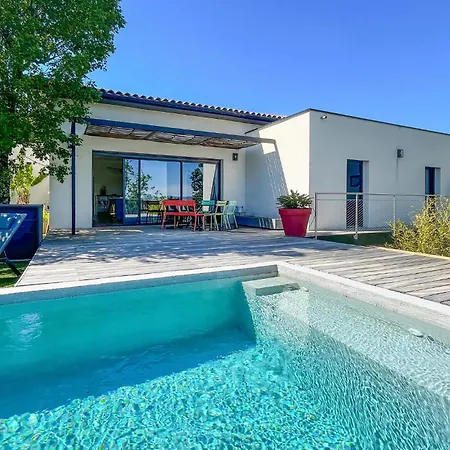 Lovely In With Outdoor Swimming Pool Holiday home *